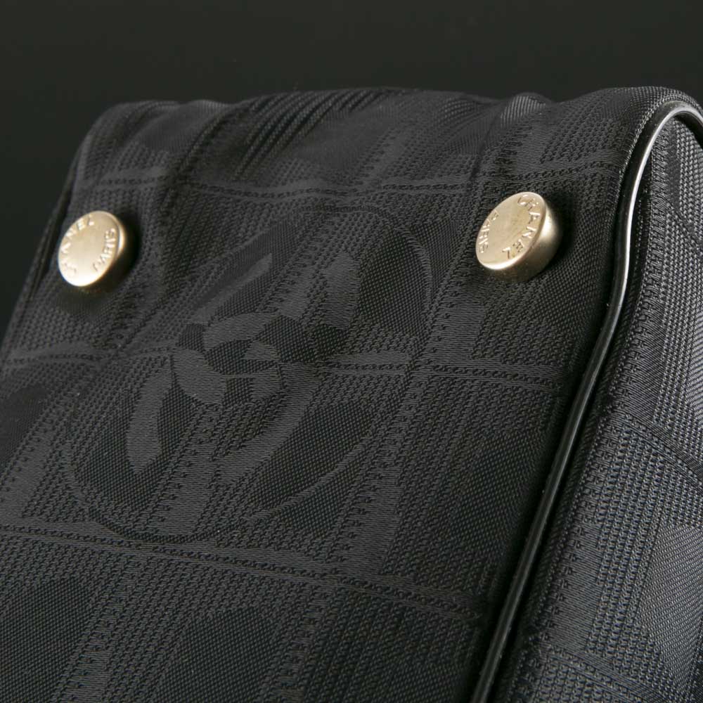 ヴィンテージ・中古】シャネル CHANEL ニュートラベルラインミニ 