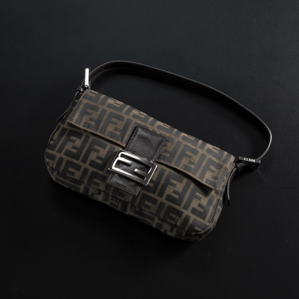 【ヴィンテージ・中古】フェンディ FENDI ズッカ マンマ ワンショルダー バッグ SM 26424【FITHOUSE ONLINE SHOP】