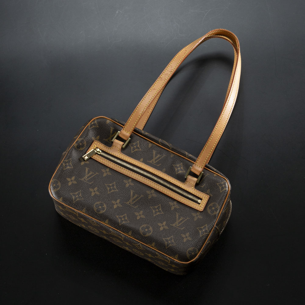 LOUIS VUITTON ルイヴィトン  モノグラム シテMM