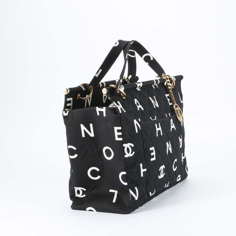 ヴィンテージ・中古】シャネル CHANEL キャンバスキルティングアイコン 