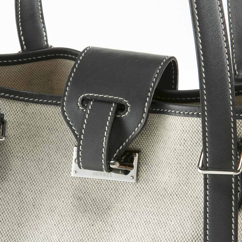 エルメス　ホースピンバッジ　ブラック　シルバー金具　箱付き ブローチ/コサージュ 売れ筋クリアランス