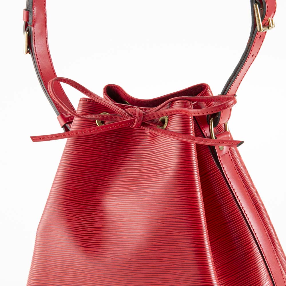 【ヴィンテージ・中古】ルイ･ヴィトン LOUIS VUITTON ハンド・トートバッグ エピ プチノエ M44107【FITHOUSE ONLINE SHOP】