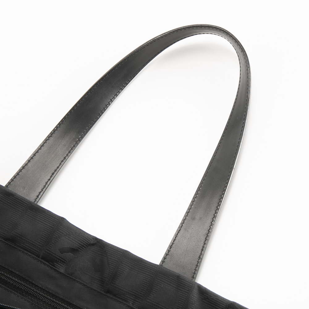 【ヴィンテージ・中古】シャネル CHANEL ニュートラベルライントートバッグ A15991【FITHOUSE ONLINE SHOP】