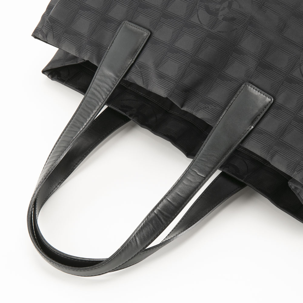 【ヴィンテージ・中古】シャネル CHANEL ニュートラベルライントートバッグ A15991【FITHOUSE ONLINE SHOP】