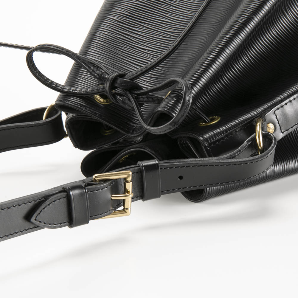 【ヴィンテージ・中古】ルイ･ヴィトン LOUIS VUITTON ショルダーバッグ エピ プチノエ M44102【FITHOUSE ONLINE SHOP】