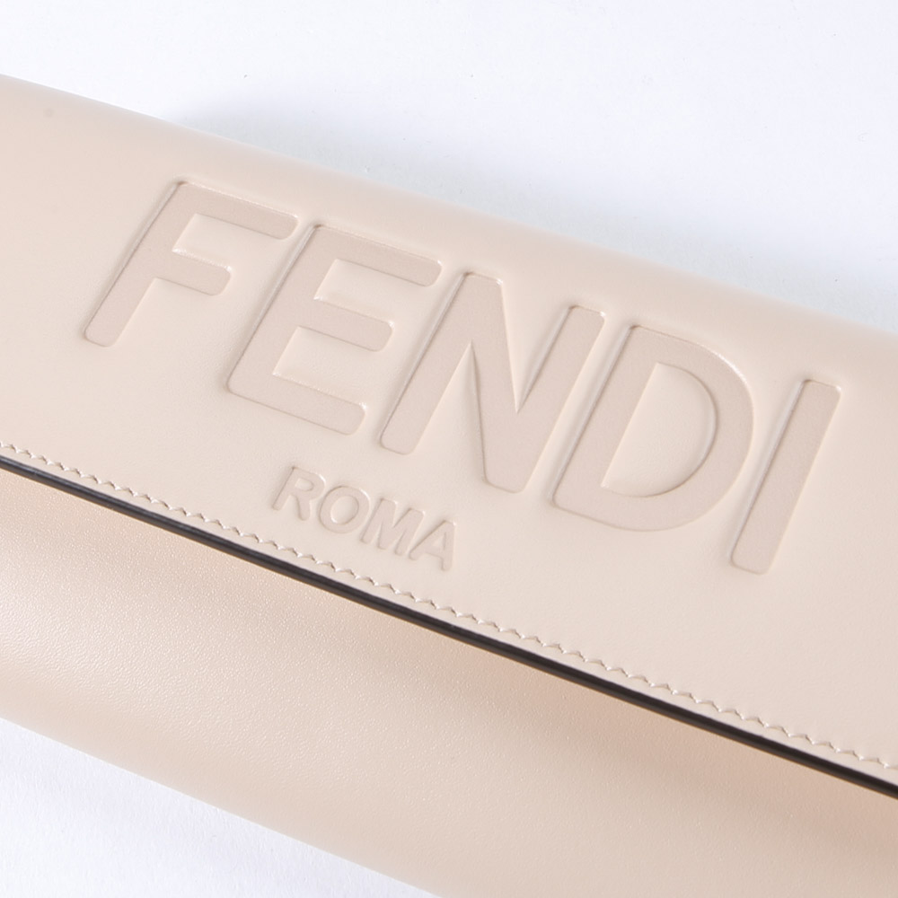 フェンディ FENDI 長財布 FENDIロゴ エンボス 8M0251-AAYZ フェンディ FENDI 長財布 FENDIロゴ エンボス 8M0251-AAYZ