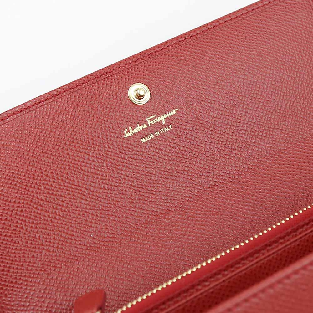 salvatoreferragamo フェラガモ Wガンチーロゴ小長F+パス付 D149-0683259/LI.ST83 レッド【FITHOUSE ONLINE SHOP】