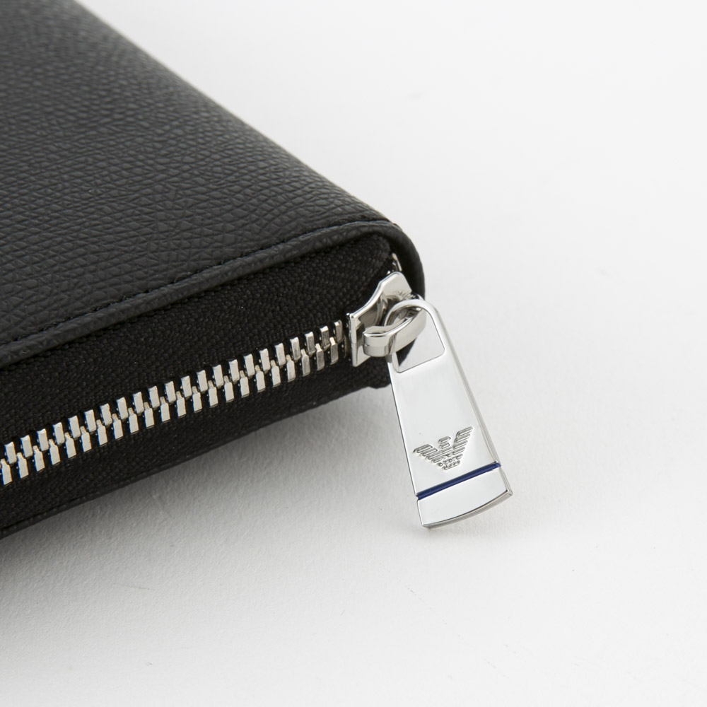 【10％OFFクーポン対象商品】エンポリオアルマーニ EMPORIO ARMANI PLAIN PVC イーグルプレートラウンド長財布 Y4R169YLA0E【FITHOUSE ONLINE SHOP】