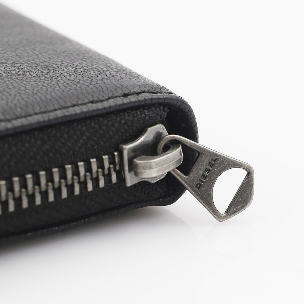 ＤＩＥＳＥＬ DIE･17S LINE UP/24ZIPﾗｳﾝﾄﾞ長財布 X03609P1221/H6168/71 ブラック／シルバー【FITHOUSE ONLINE SHOP】