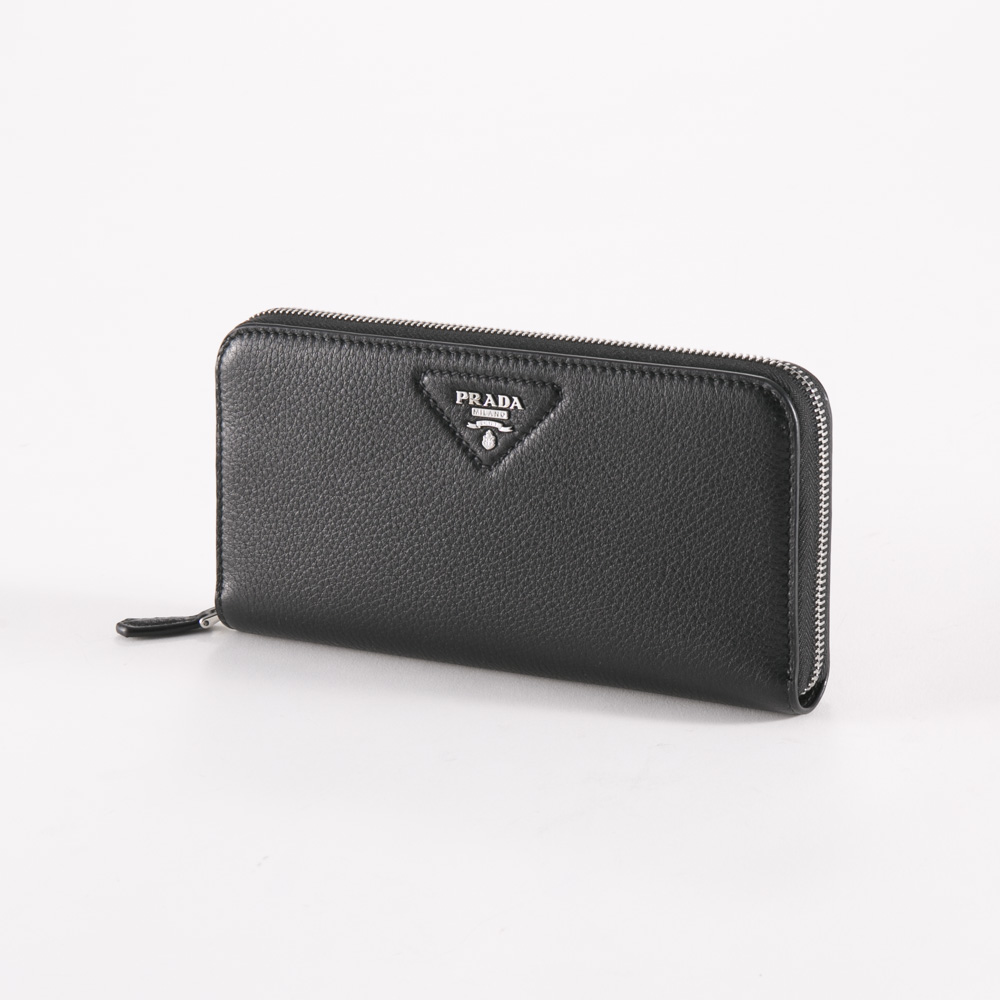 PRADA 財布　Black