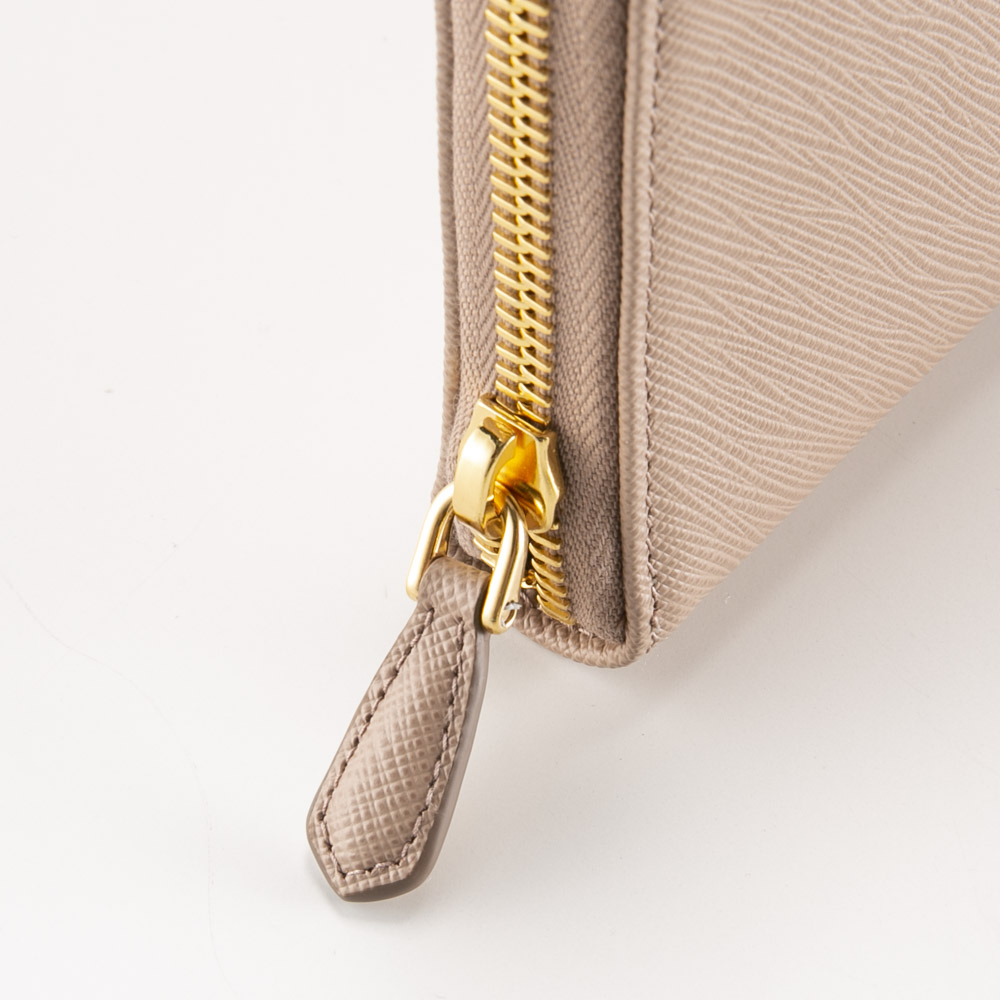 プラダ PRADA SAFFIANO TRIANGOLO ラウンド長財布 1ML506 QHH【FITHOUSE ONLINE SHOP】