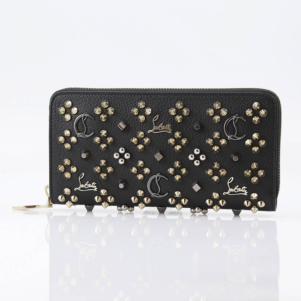 Christian Louboutin クリスチャン・ルブタン PAN.ロゴ＆スタッズラウンド長 3175224/M442-BK@ ブラック【FITHOUSE ONLINE SHOP】