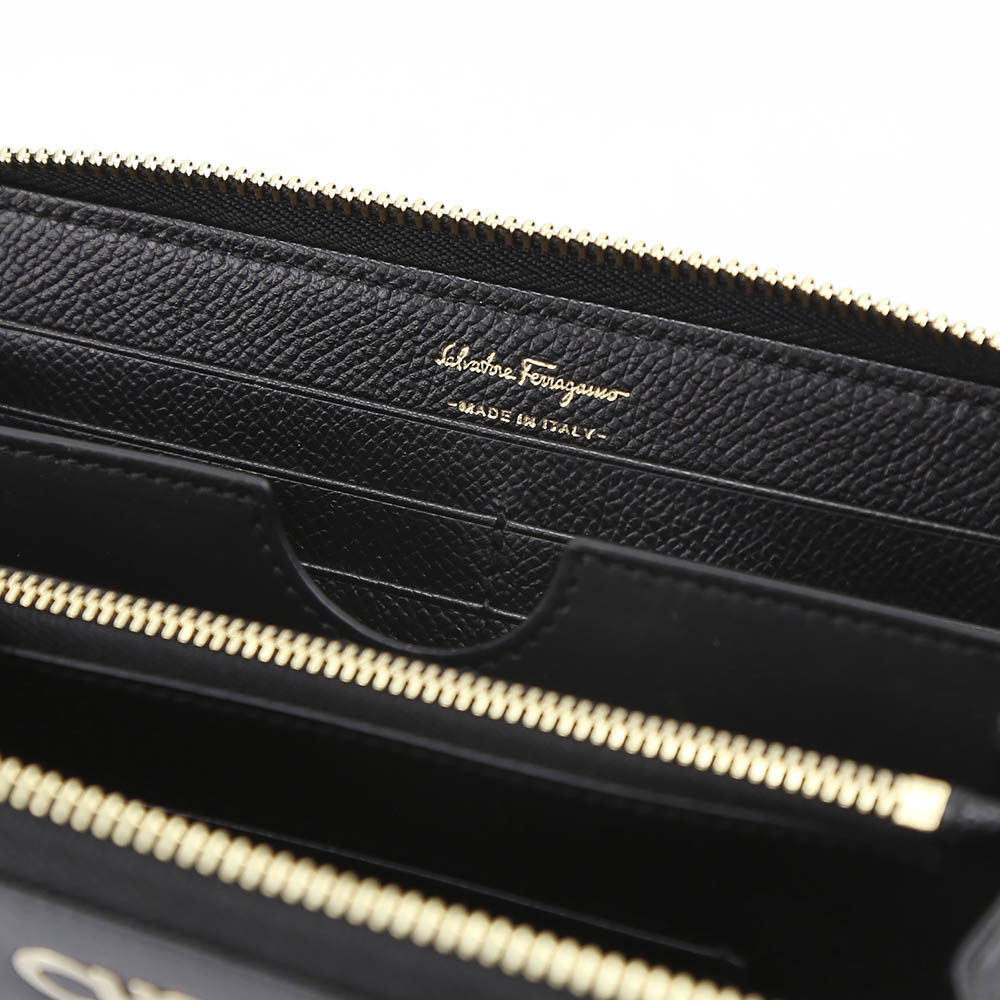 salvatoreferragamo フェラガモ  Wガンチーロゴ小ラウンド長 C882-0674602/NERO ブラック【FITHOUSE ONLINE SHOP】