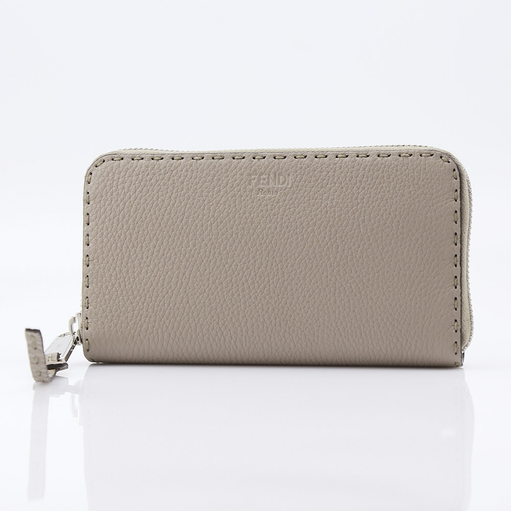FENDI フェンディ SELLERIAカーフレザーラウンド長 8M0374-SFR/F04Y9 ベージュ【FITHOUSE ONLINE SHOP】