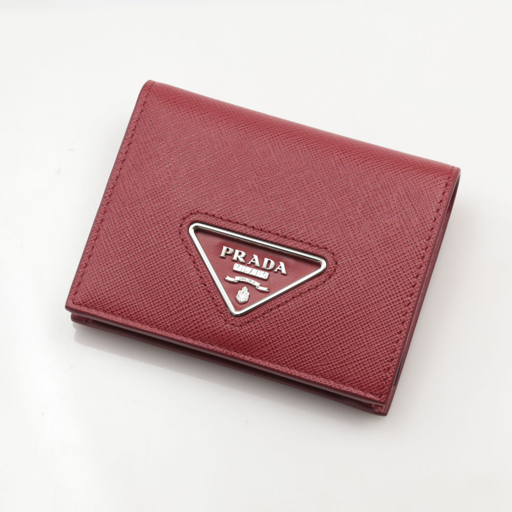 プラダ PRADA 折財布 SAFFIANO TRIANGOLO-レザー折中小銭付/FUOCO プラダ PRADA 折財布 SAFFIANO TRIANGOLO-レザー折中小銭付/FUOCO