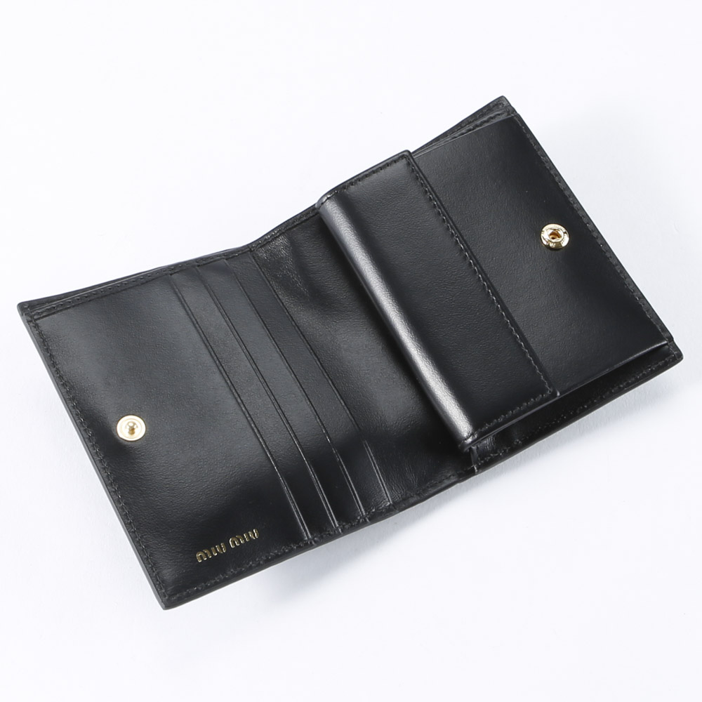 ミュウミュウ miumiu 折財布 ST.COCCO型押 折財布小銭入付/NERO 5MV204-2B8G【FITHOUSE ONLINE SHOP】