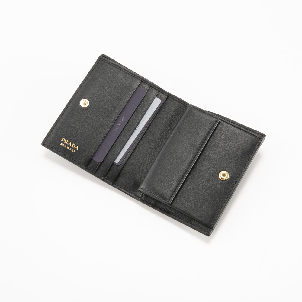 プラダ PRADA SOFT GRAIN 折り財布 1MV204 2CYS【FITHOUSE ONLINE SHOP】