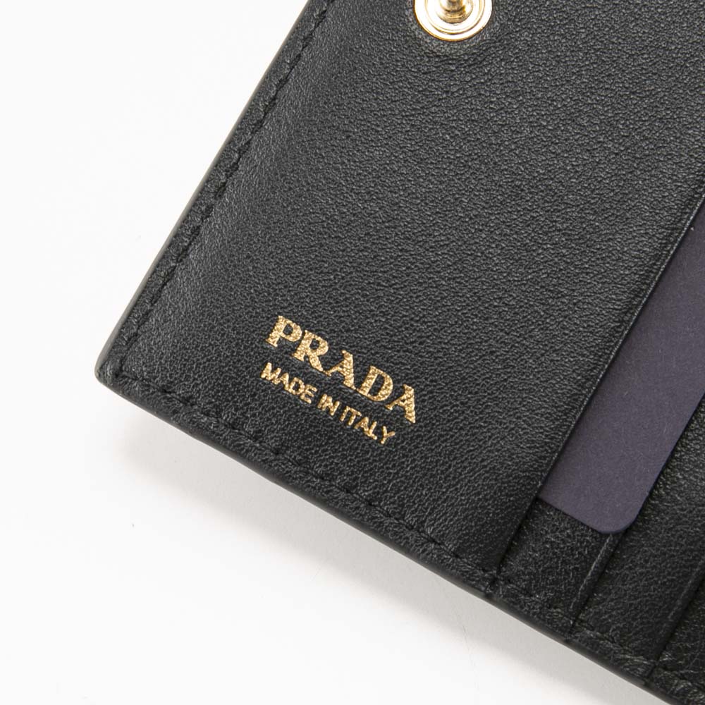 プラダ PRADA SOFT GRAIN 折り財布 1MV204 2CYS【FITHOUSE ONLINE SHOP】