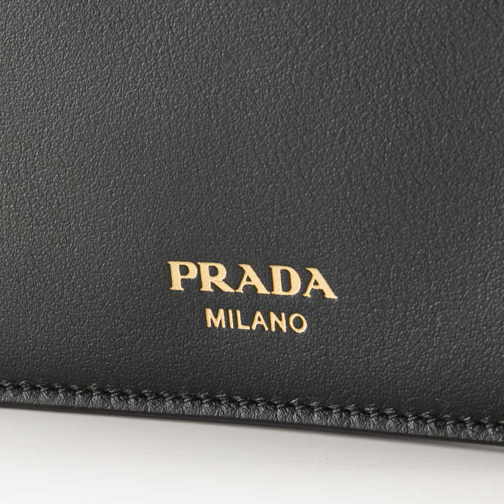 プラダ PRADA SOFT GRAIN 折り財布 1MV204 2CYS【FITHOUSE ONLINE SHOP】