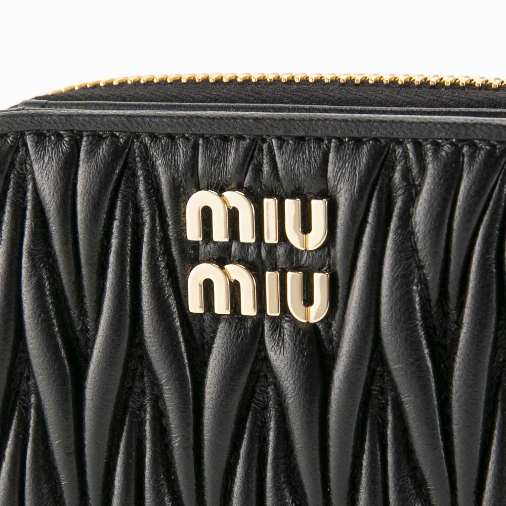 ミュウミュウ miumiu 折り財布 MATELASSE マトラッセ 5ML522 2FPP【FITHOUSE ONLINE SHOP】