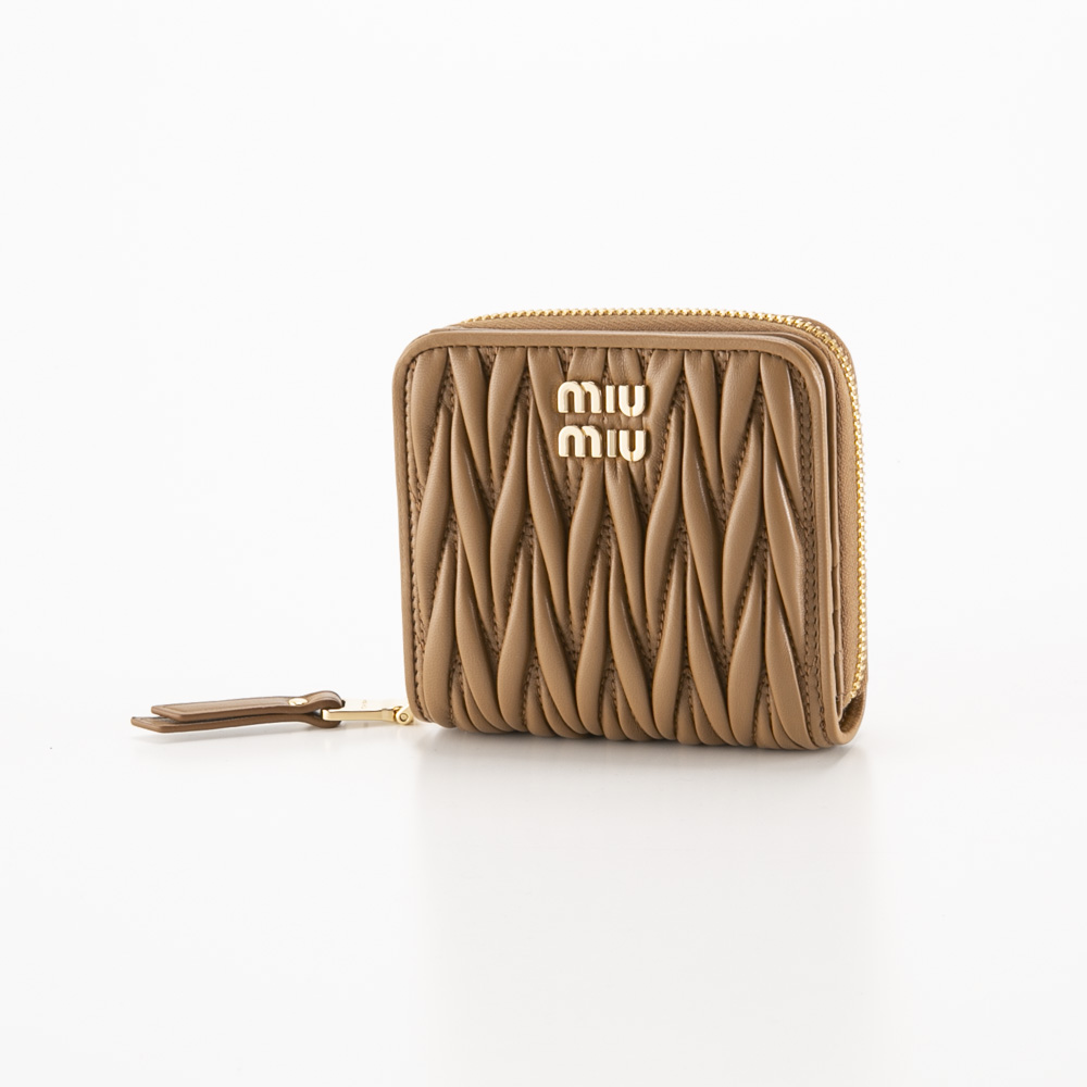 ミュウミュウ miumiu 折り財布 MATELASSE マトラッセ 5ML522 2FPP【FITHOUSE ONLINE SHOP】