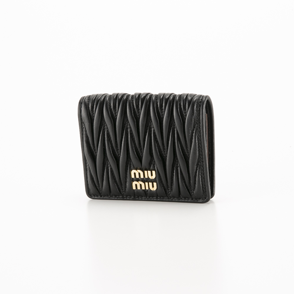 ミュウミュウ miumiu 折り財布 MATELASSE マトラッセ 5MV204 2FPP【FITHOUSE ONLINE SHOP】