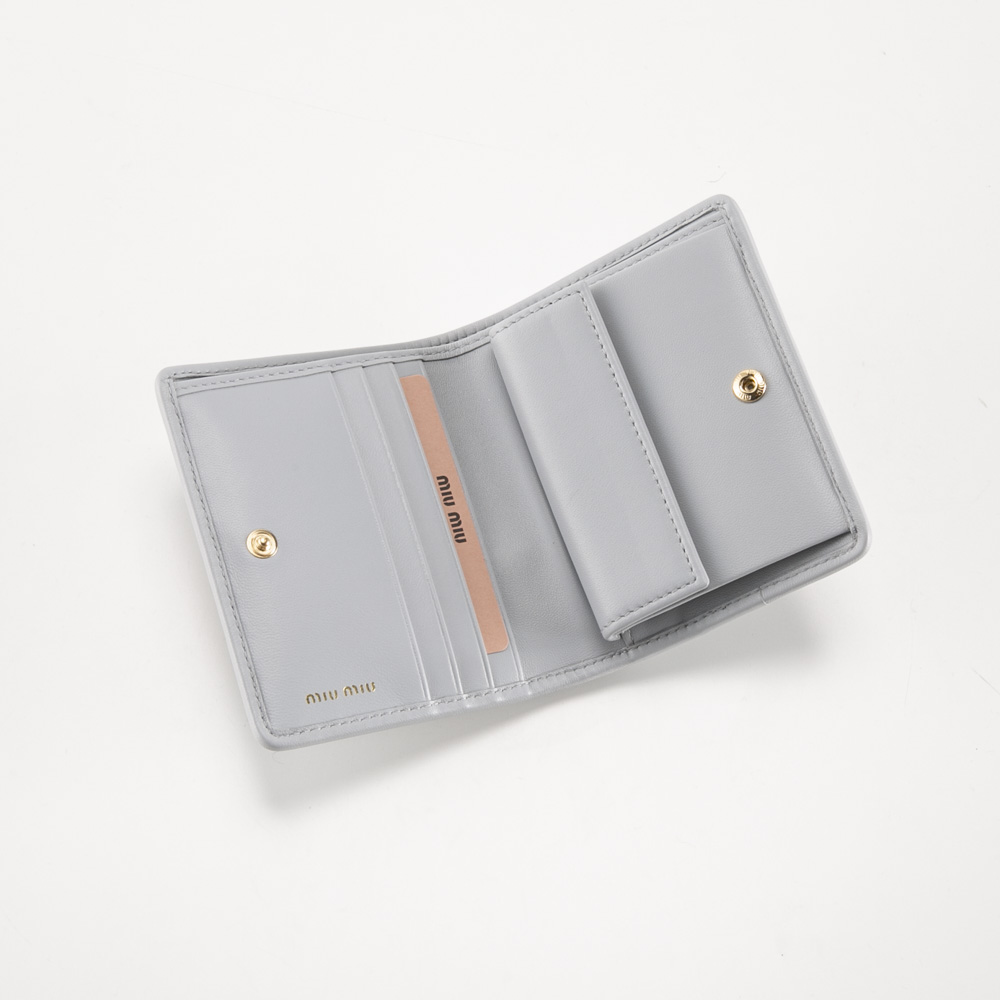 ミュウミュウ miumiu 折り財布 MATELASSE マトラッセ 5MV204 2FPP
【FITHOUSE ONLINE SHOP】