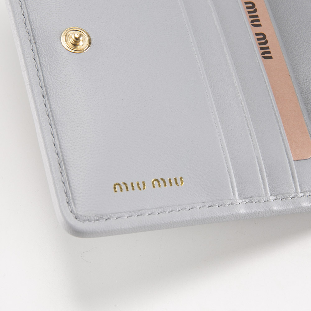 ミュウミュウ miumiu 折り財布 MATELASSE マトラッセ 5MV204 2FPP
【FITHOUSE ONLINE SHOP】