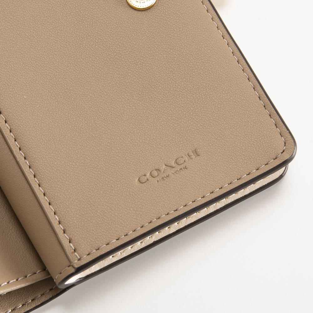 コーチ COACH 折財布 シグネチャー キスロック がま口小銭入付 C8724【FITHOUSE ONLINE SHOP】