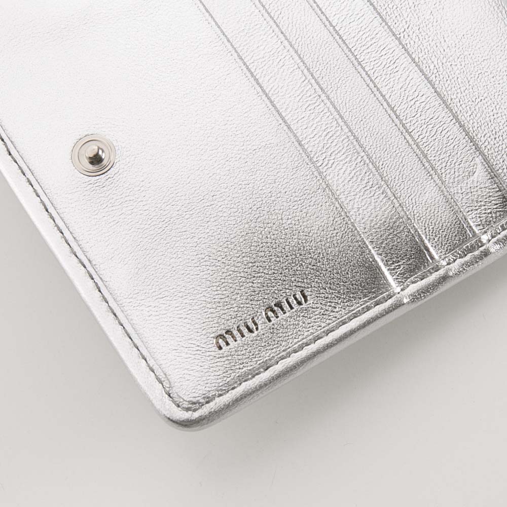 ミュウミュウ miumiu 折り財布 MATELASSE マトラッセ 5MV204 AFPP【FITHOUSE ONLINE SHOP】