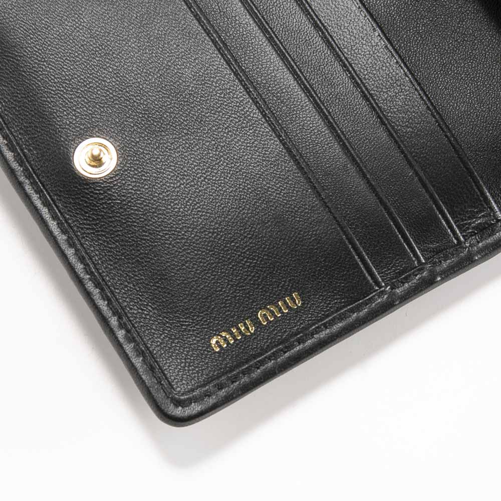ミュウミュウ miumiu 折り財布 MATELASSE マトラッセ 5MV204 AFPP【FITHOUSE ONLINE SHOP】