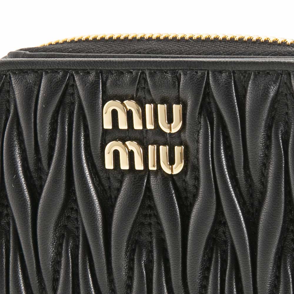 ミュウミュウ miumiu 折り財布 MATELASSE マトラッセ 5ML522 AFPP【FITHOUSE ONLINE SHOP】