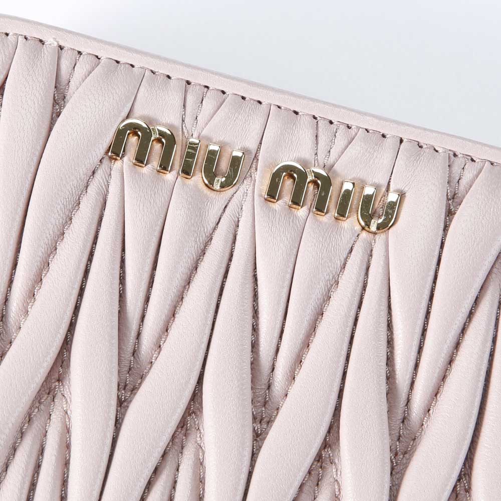 ミュウミュウ miumiu MATELASSE 二つ折り財布 5ML522-N88【FITHOUSE ONLINE SHOP】