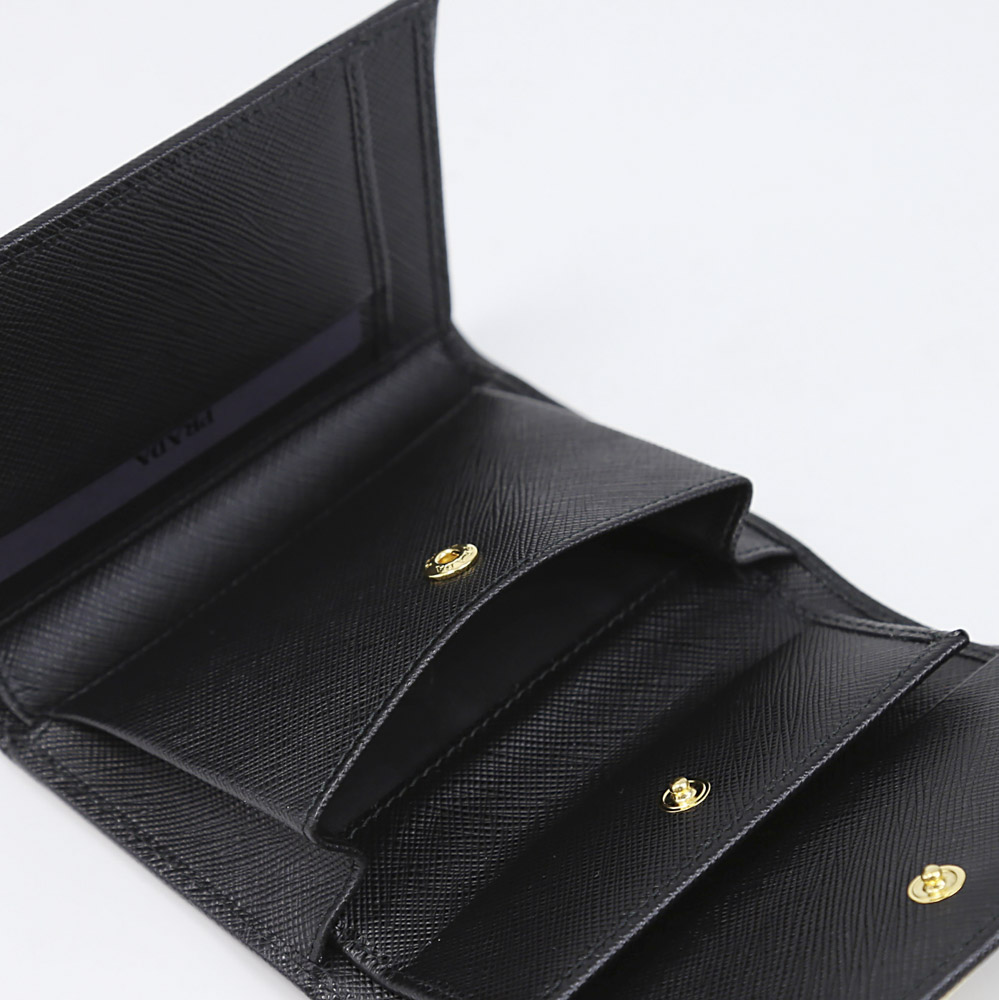 プラダ 折り財布　SAFFIANO　FIOCCO　PRADA　1MH840　2AEE　NERO【FITHOUSE ONLINE SHOP】