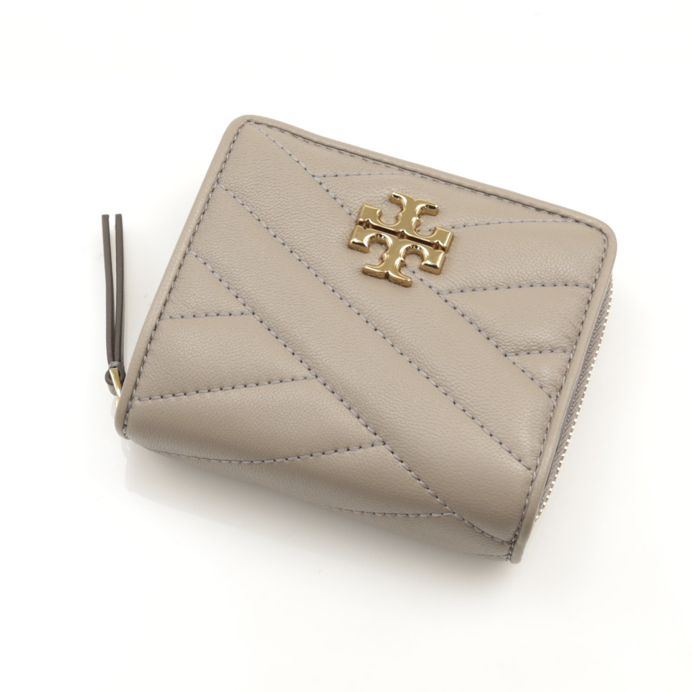 トリーバーチ TORY BURCH 折財布 KIRA CHEVRON折外RF小銭 56820【FITHOUSE ONLINE SHOP】