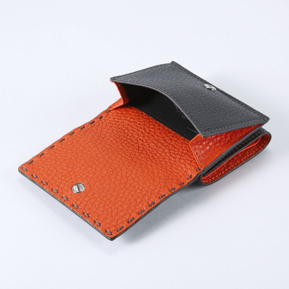 フェンディ FENDI 折財布 CUOIO ROMANO三折TINY 7M0280-ADYX【FITHOUSE フェンディ FENDI 折財布 CUOIO ROMANO三折TINY 7M0280-ADYX【FITHOUSE