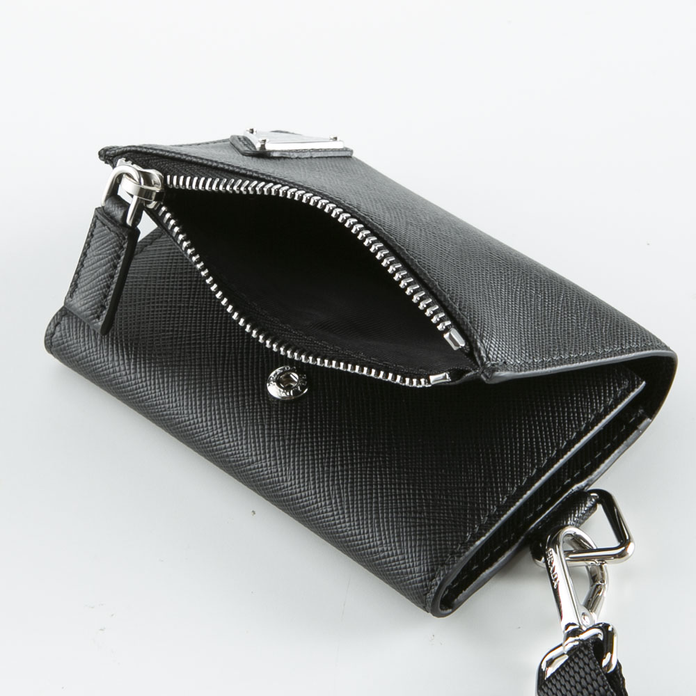 プラダ PRADA カードケース SAFFIANO TRIANGOLO 三折 TINY ストラップ付/NERO 2MR036-QHH【FITHOUSE ONLINE SHOP】