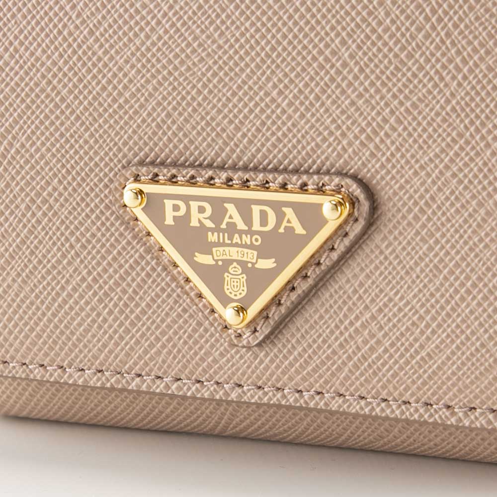 プラダ PRADA SAFFIANO TRIANGOLO TINY 三つ折り財布 1MH042 QHH【FITHOUSE ONLINE SHOP】