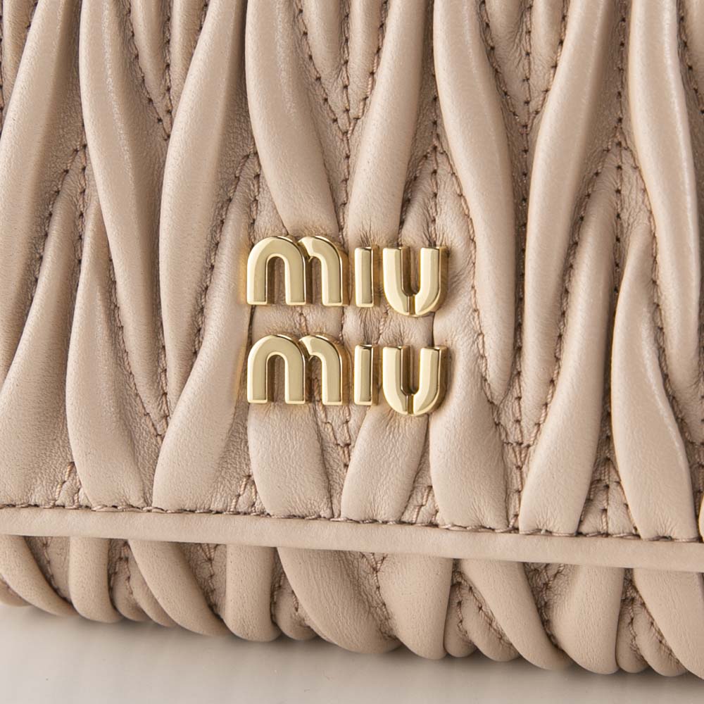ミュウミュウ miumiu 折り財布 MATELASSE マトラッセ TINY 5MH033 2FPP【FITHOUSE ONLINE SHOP】