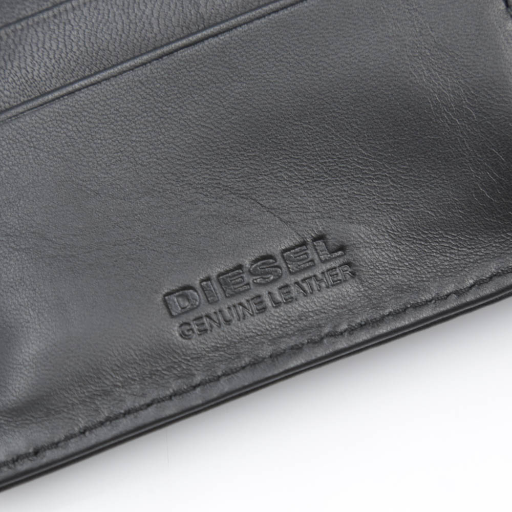 ディーゼル DIESEL 折財布 PERFORATO HIRESH S折小銭 X06760PR879【FITHOUSE ONLINE SHOP】
