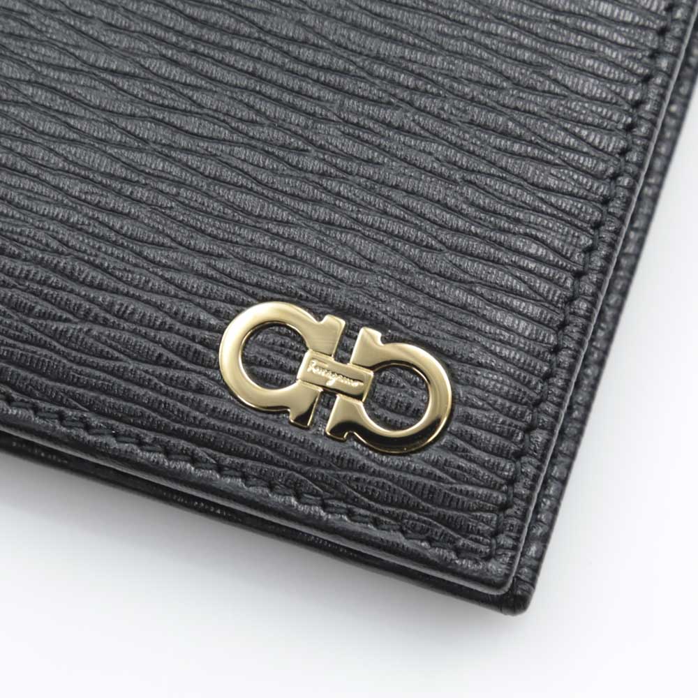 サルヴァトーレフェラガモ salvatore ferragamo 小銭付折財布 REVIVALガンチーニ折小銭付/0685980 A065【FITHOUSE ONLINE SHOP】