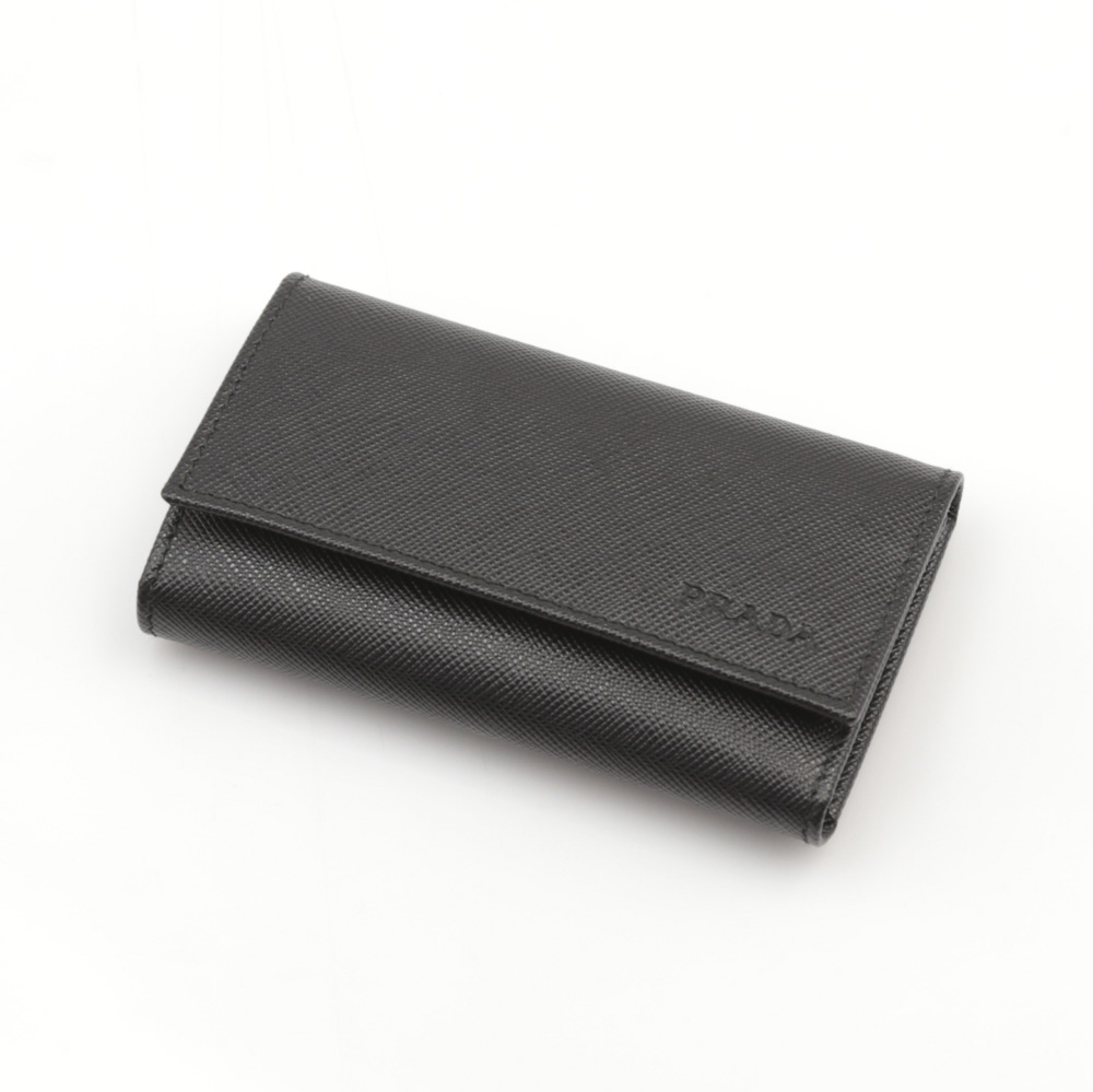 プラダ PRADA キーケース SAFFIANOロゴ6連キーケース/NERO 2PG222-053【FITHOUSE ONLINE SHOP】 |  フィットハウス公式オンラインショップ | FIT HOUSE ONLINE SHOP