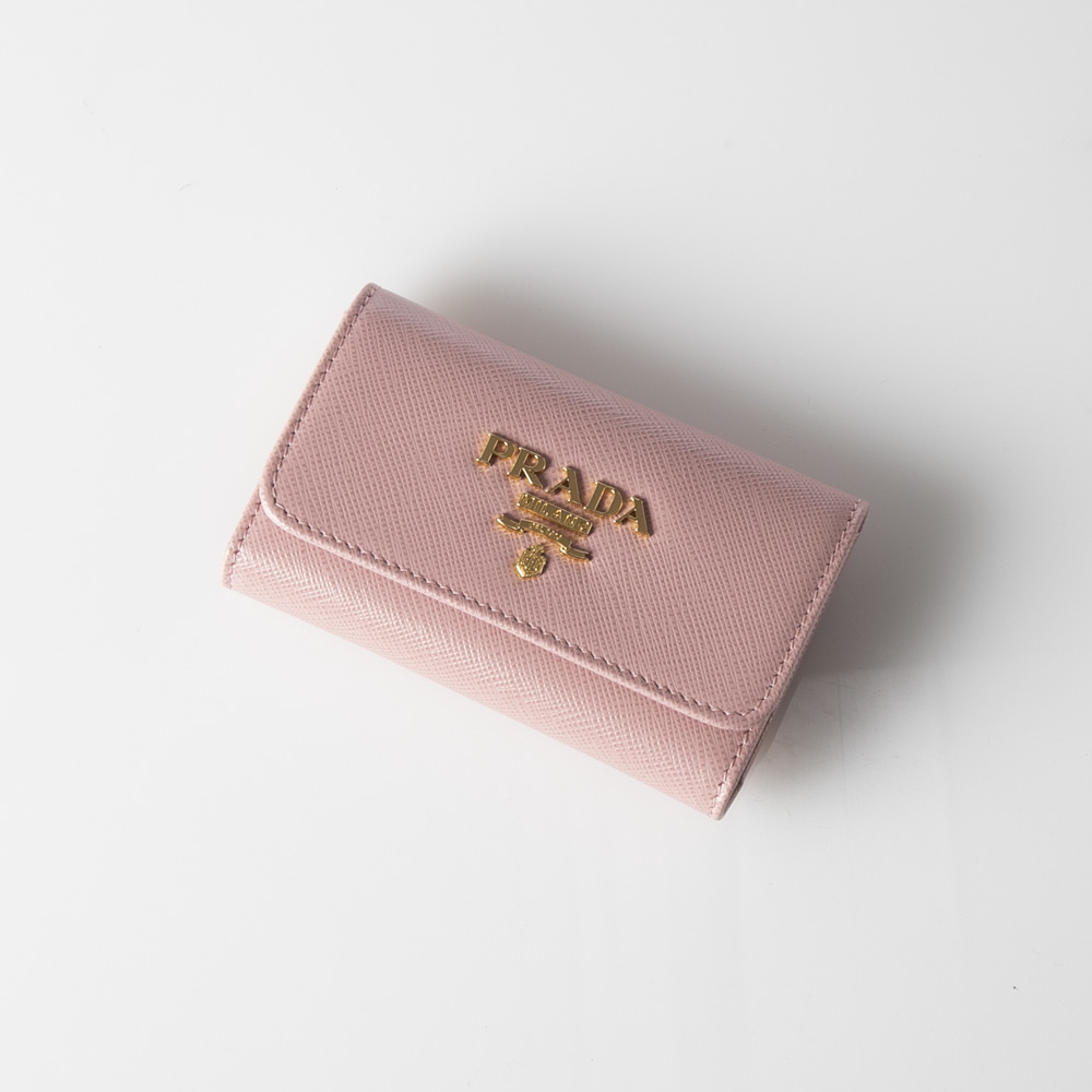 プラダ Prada キーケース Saf Metal4連キーケースkr付 Pesco 1pg004 Qwa Fithouse Online Shop フィットハウス公式オンラインショップ Fit House Online Shop
