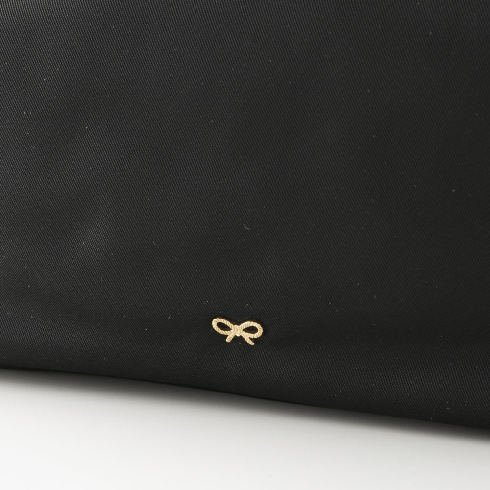 アニヤ・ハインドマーチ Anya Hindmarch ポーチ EYES IMPORTANT THINGS POACH 5050925164962【FITHOUSE ONLINE SHOP】