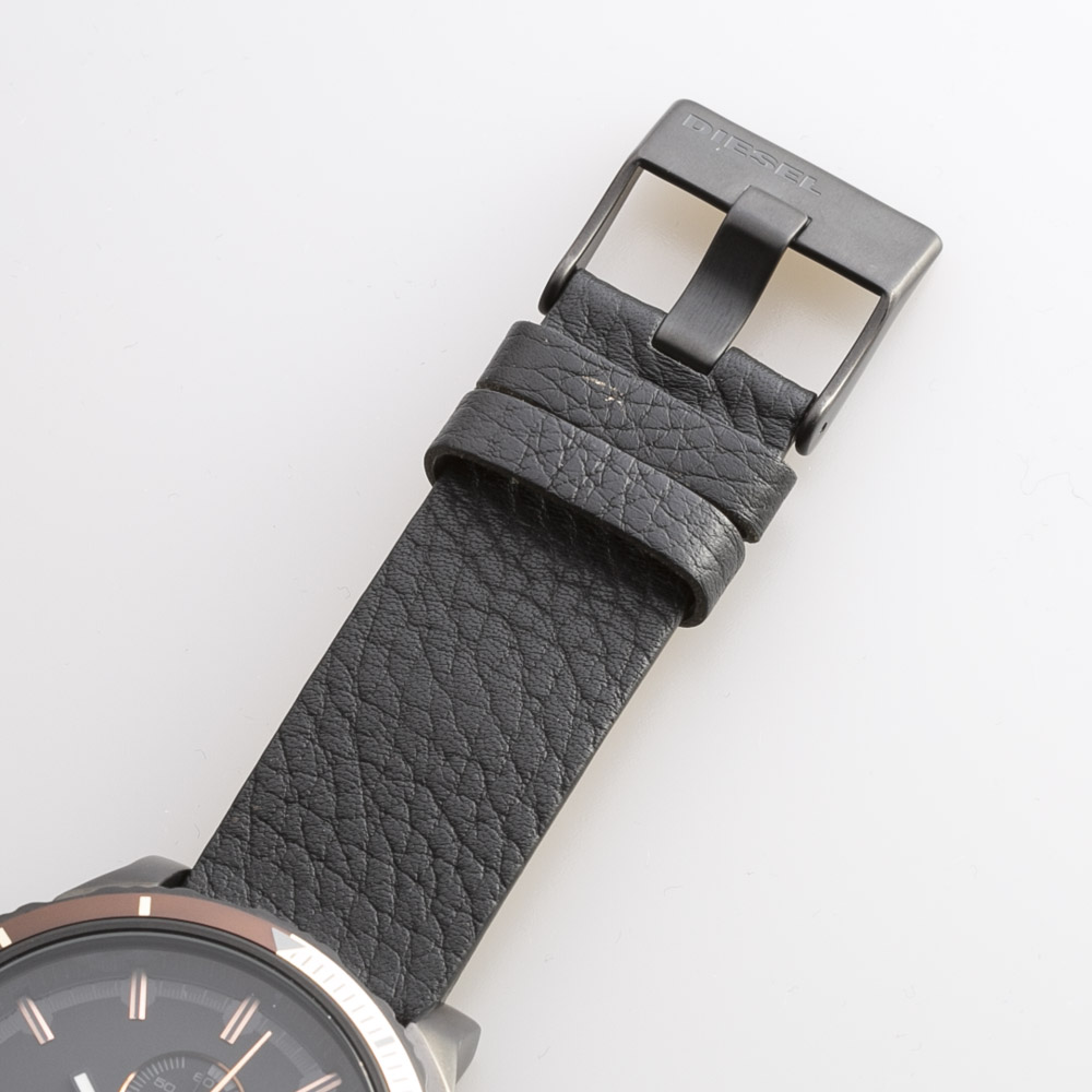 人気！DIESEL/ディーゼル 腕時計 クロノグラフ文字盤ブラック DZ4327