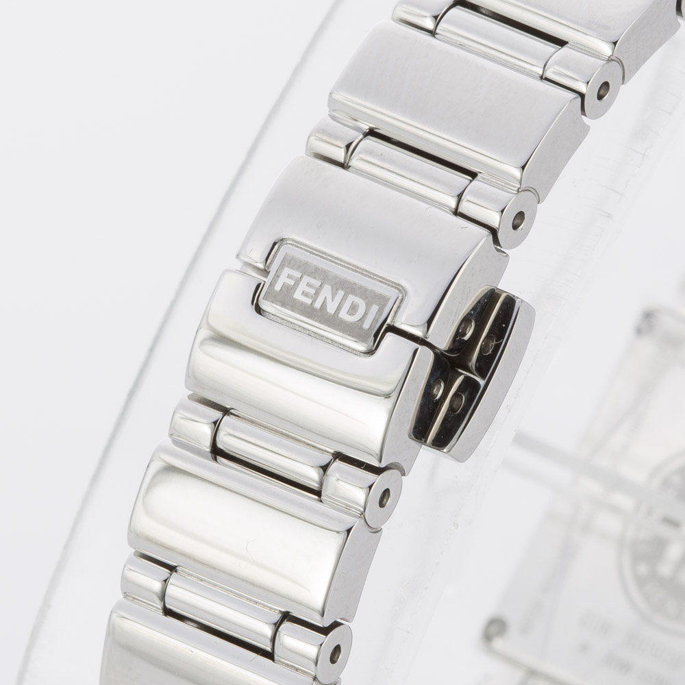 フェンディ FENDI 腕時計 QUADRO MINI ステンレスLウォッチ F605027500 フェンディ FENDI 腕時計 QUADRO MINI ステンレスLウォッチ F605027500