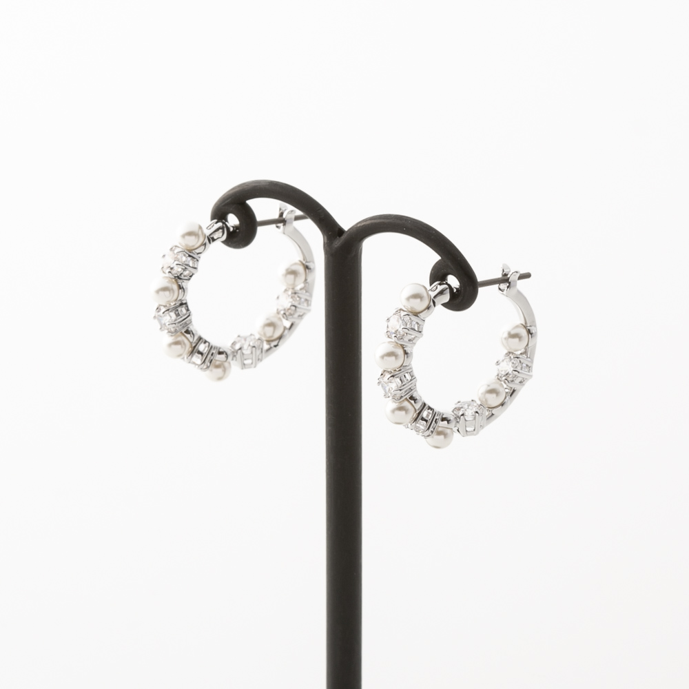 スワロフスキー SWAROVSKI フープピアス Matrix 5709256【FITHOUSE ONLINE SHOP】