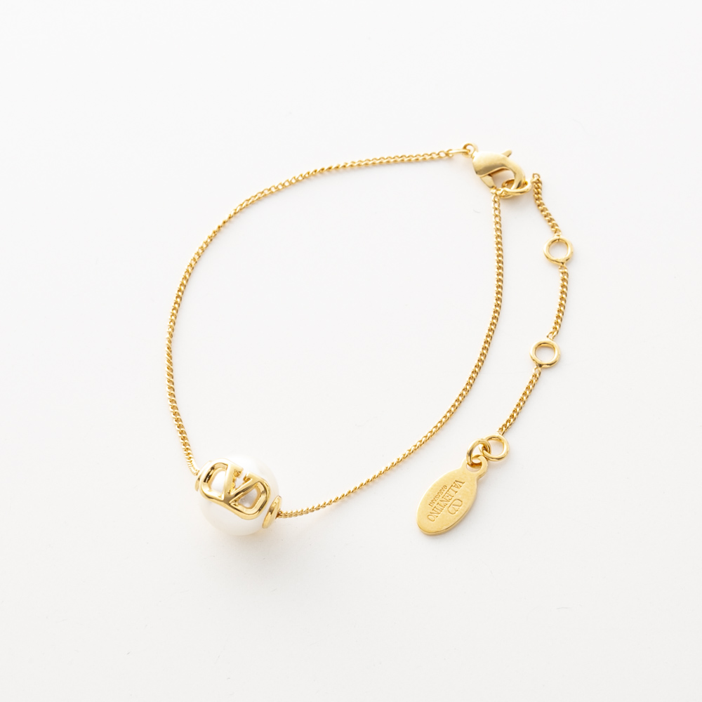 ヴァレンティノ VALENTINO Vロゴ シグネチャー メタル×レジンパール ブレスレット 5W2J0W82DHC/0O3【FITHOUSE ONLINE SHOP】