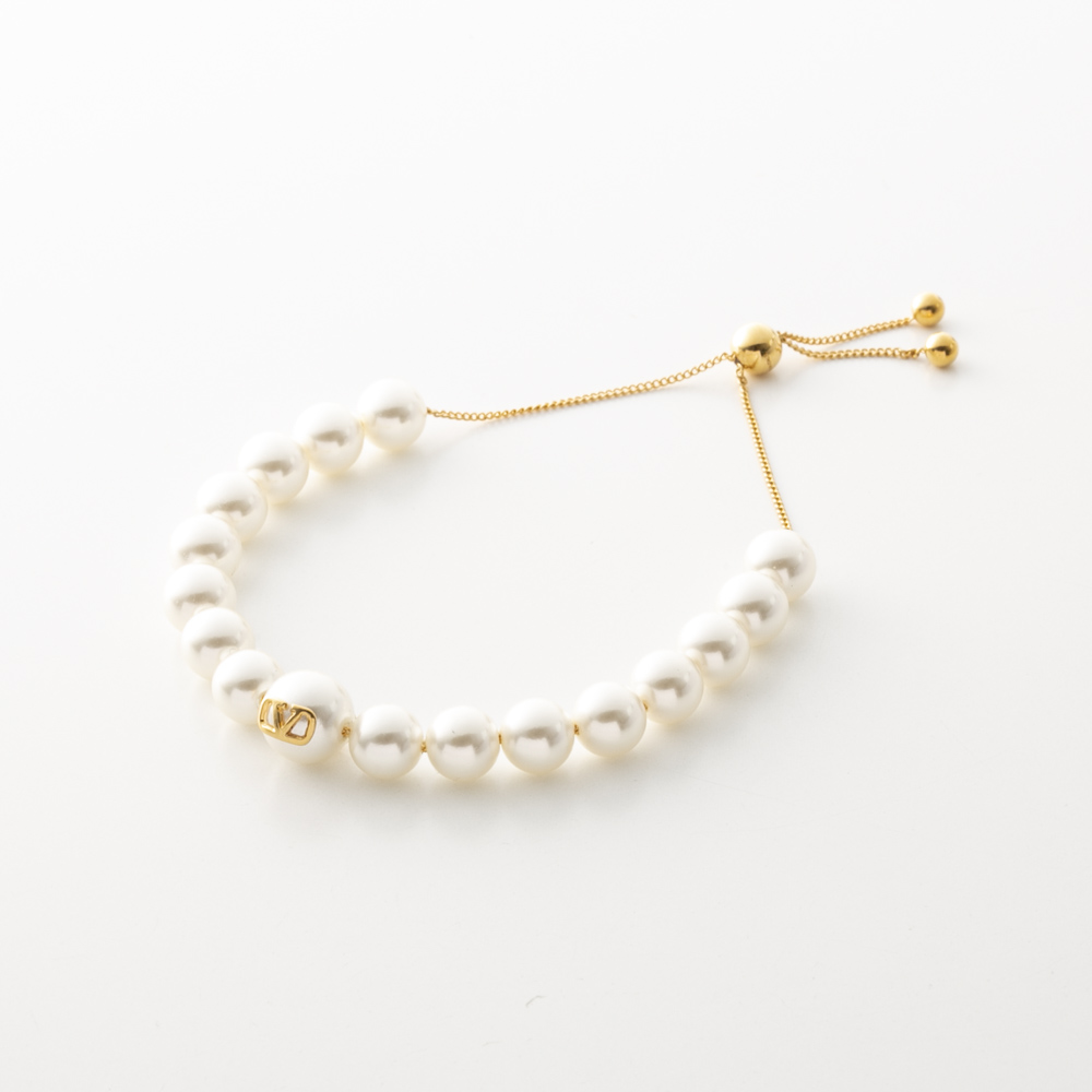 ヴァレンティノ VALENTINO Vロゴ シグネチャー メタル × レジンパール ブレスレット 5W2J0W83DHC/0O3【FITHOUSE ONLINE SHOP】