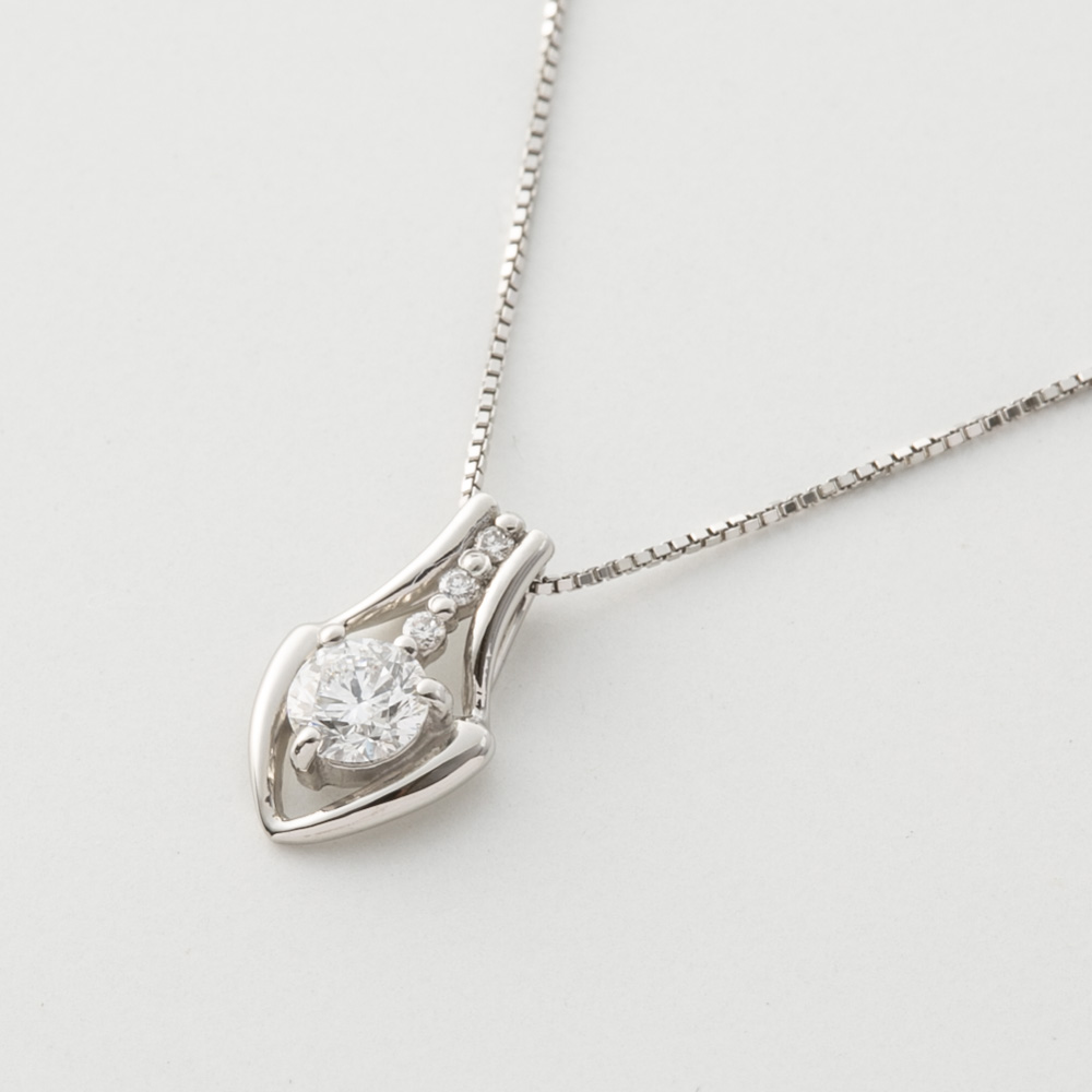 ジュエリー JEWELRY PT900 Ｄカラー 0.2UP ネックレス TR00802BK/PT【FITHOUSE ONLINE SHOP】